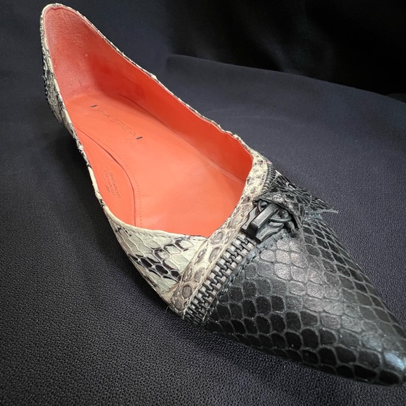 Via Spiga Dottie Womens Size 8M Snakeskin Pointed-Toe Flat - Picture 7 of 16